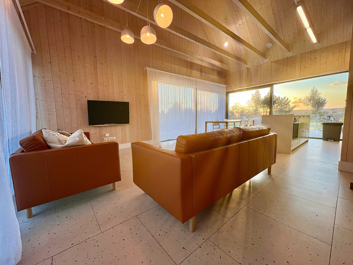 Nordic House — salon