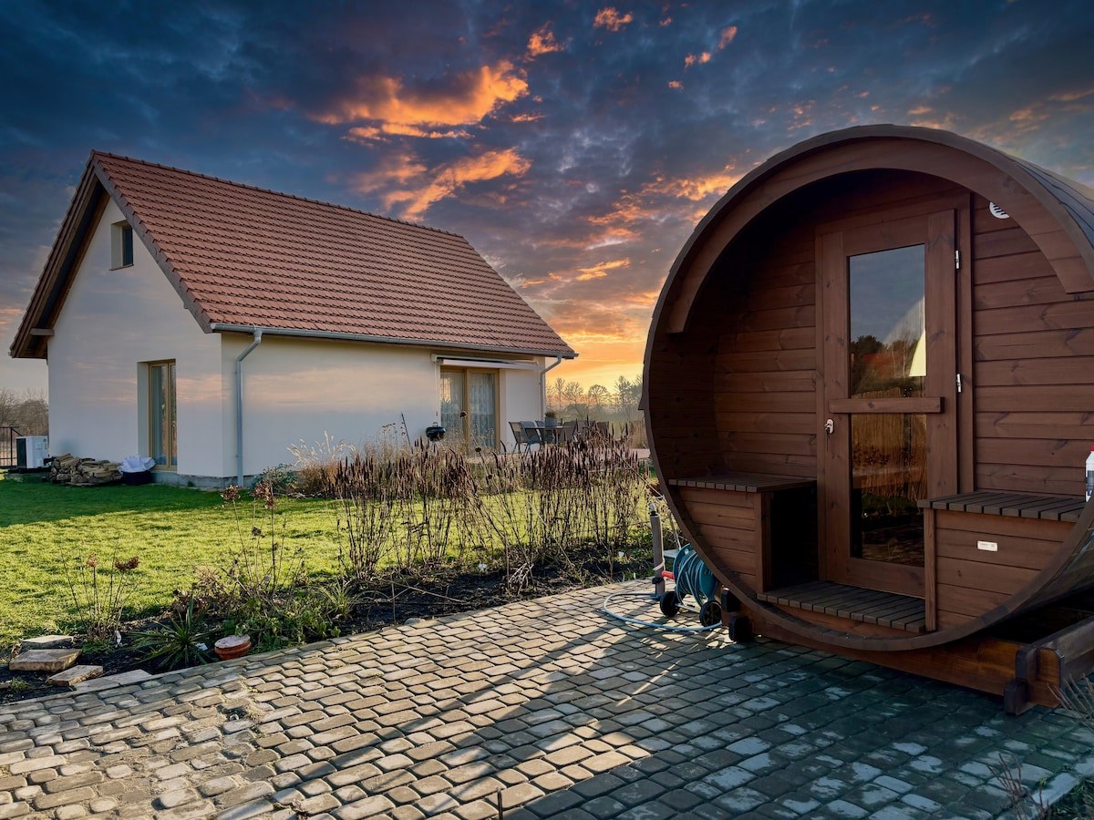 Rustic House — sauna